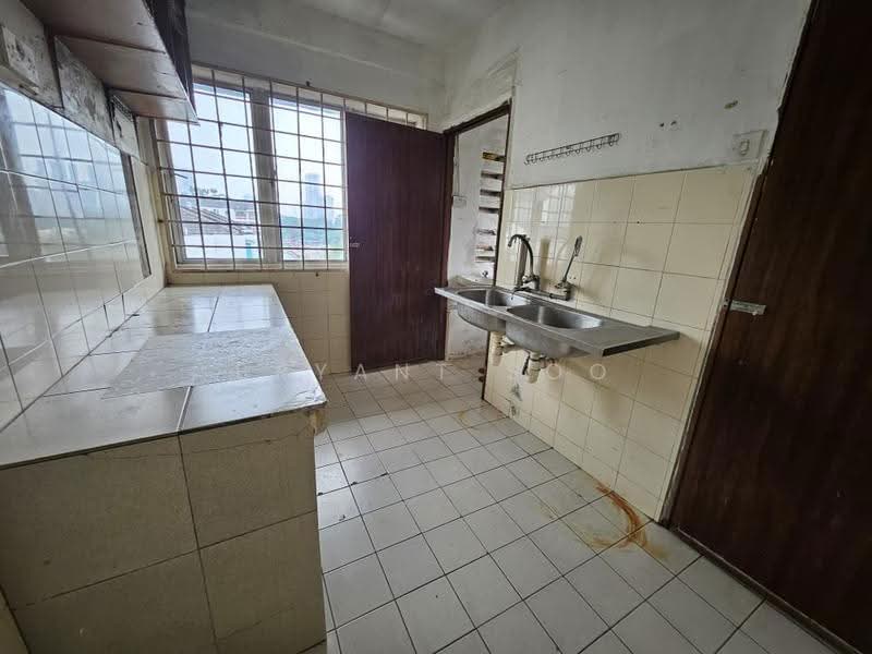 Flat for Sale at Sri Shamelin - Bryant Soo - Kitchen - PropertyGuru.com.my