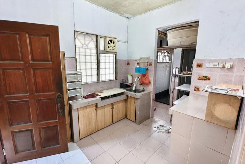 Rumah Flat untuk Dijual di Putri Laksamana - Ron Yap - Kitchen - PropertyGuru.com.my
