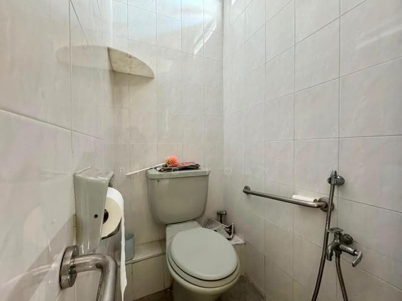 1-storey Terraced House for Sale in Batu Lancang (Jelutong) - Ping Koay - Bathroom - PropertyGuru.com.my