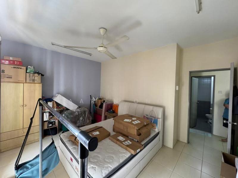 Kondominium untuk Dijual di Platinum Lake PV 12 - Aaron Ong - Bedroom - PropertyGuru.com.my