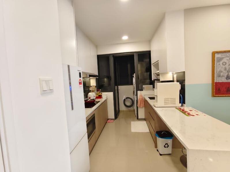 Kediaman Servis untuk Dijual di United Point (Residensi Berpadu) - Alex Ang - Kitchen - PropertyGuru.com.my