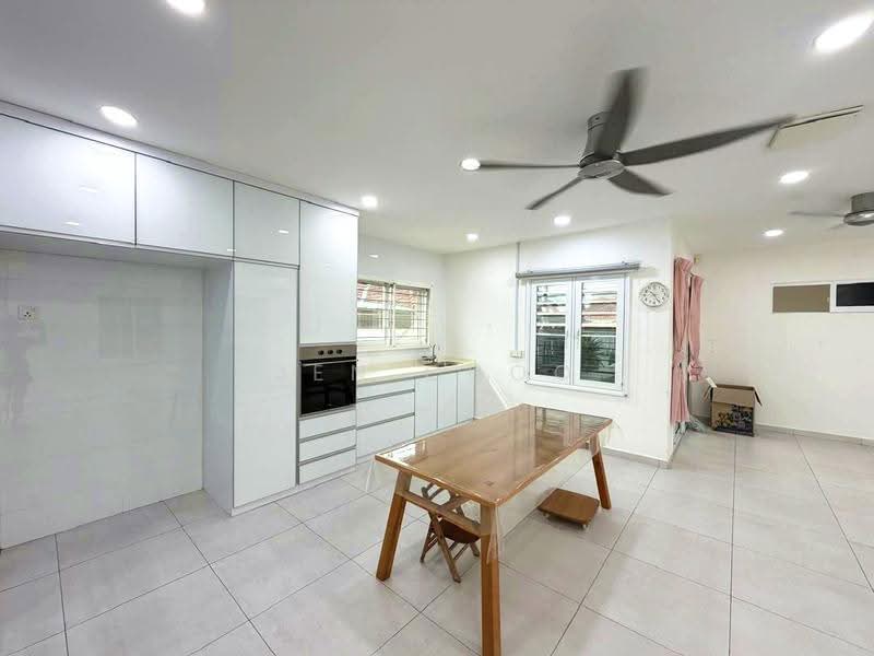 Semi-Detached House for Sale in Ayer Itam (Penang) - Jen Choo - Kitchen - PropertyGuru.com.my