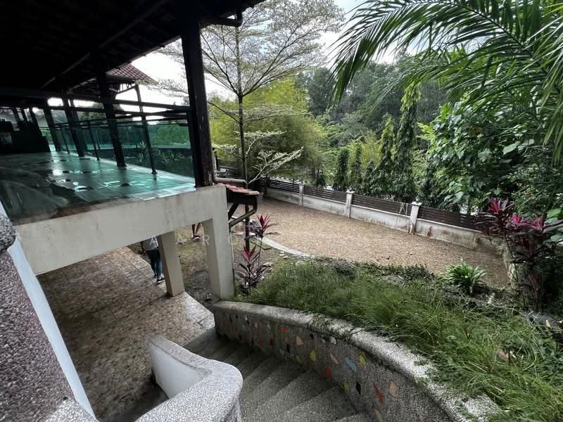 Rumah Berkembar untuk Dijual di Taman Equine (Seri Kembangan) - Aaron Yong - Exterior - PropertyGuru.com.my