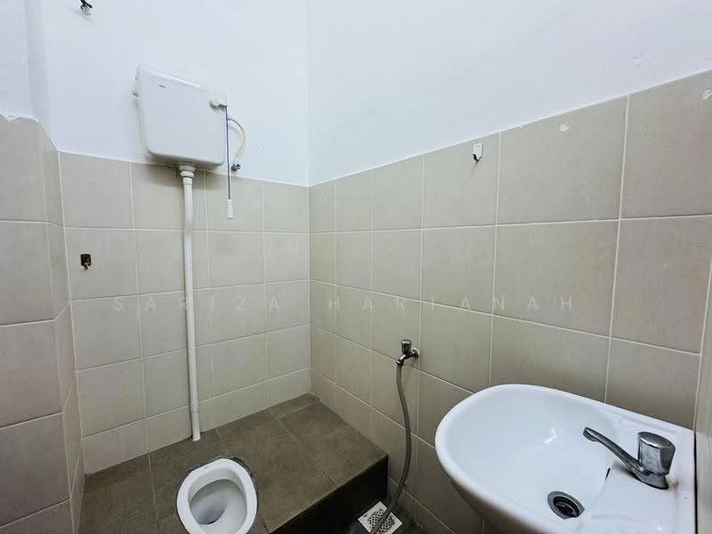 Rumah Teres 1-Tingkat untuk Dijual di Banting (Selangor) - Sariza Hartanah - PropertyGuru.com.my
