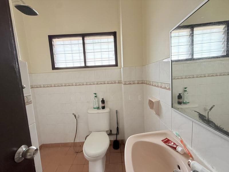 Rumah Teres 2-Tingkat untuk Disewa di Putra Heights (Subang Jaya) - Kenix Lee - Bathroom - PropertyGuru.com.my