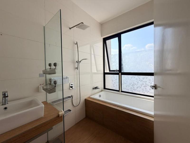 Condominium for Rent at The Parque Residences - Fiona Lee - Bathroom - PropertyGuru.com.my