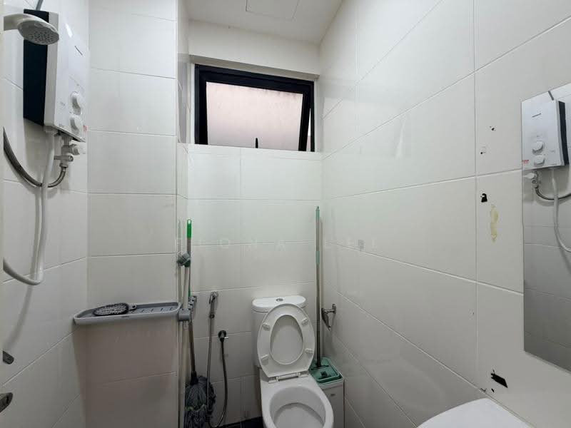 Condominium for Rent at The Parque Residences - Fiona Lee - Bathroom - PropertyGuru.com.my