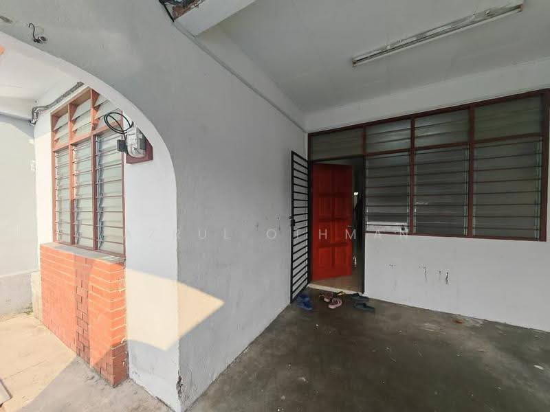 Rumah Teres 1-Tingkat untuk Dijual di Taman Cempaka (Senawang) - Azrul Othman - Exterior - PropertyGuru.com.my