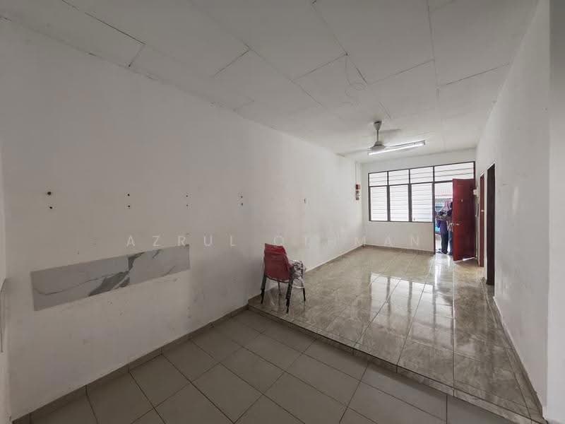 Rumah Teres 1-Tingkat untuk Dijual di Taman Cempaka (Senawang) - Azrul Othman - Living Room - PropertyGuru.com.my