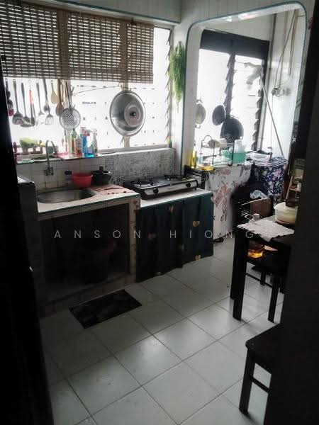 Rumah Flat untuk Dijual di Flat Taman Ungku Tun Aminah - Anson Hiong - Kitchen - PropertyGuru.com.my