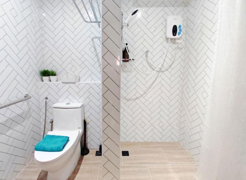 Rumah Teres 3-Tingkat untuk Disewa di Batu Ferringhi (Penang) - Max Lim - Bathroom - PropertyGuru.com.my