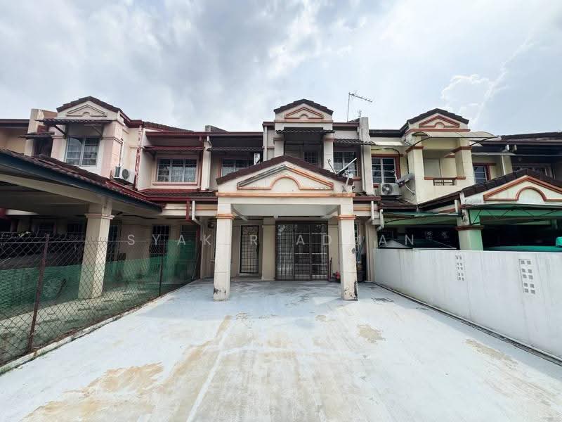 Rumah Teres 2-Tingkat untuk Dijual di Usj 22 (Subang Jaya) - Syakir Adman - Exterior - PropertyGuru.com.my