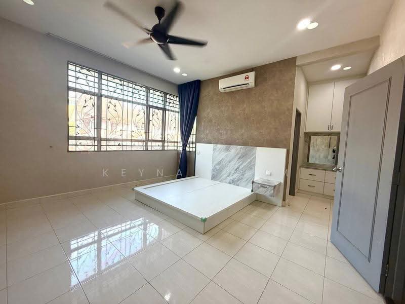 Rumah Teres 2-Tingkat untuk Dijual di Bandar Baru Bangi (Selangor) - Keyna Halim - Bedroom - PropertyGuru.com.my