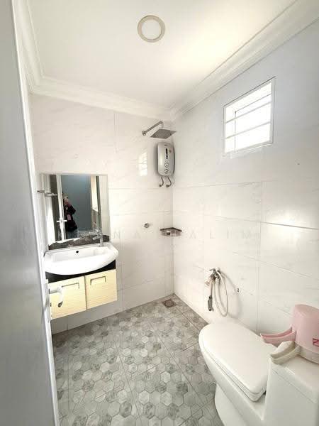 Rumah Teres 2-Tingkat untuk Dijual di Bandar Baru Bangi (Selangor) - Keyna Halim - Bathroom - PropertyGuru.com.my