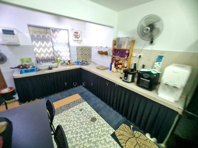 2-storey Terraced House for Sale in Taman Putra (Ampang) - Yuki Yap - Kitchen - PropertyGuru.com.my