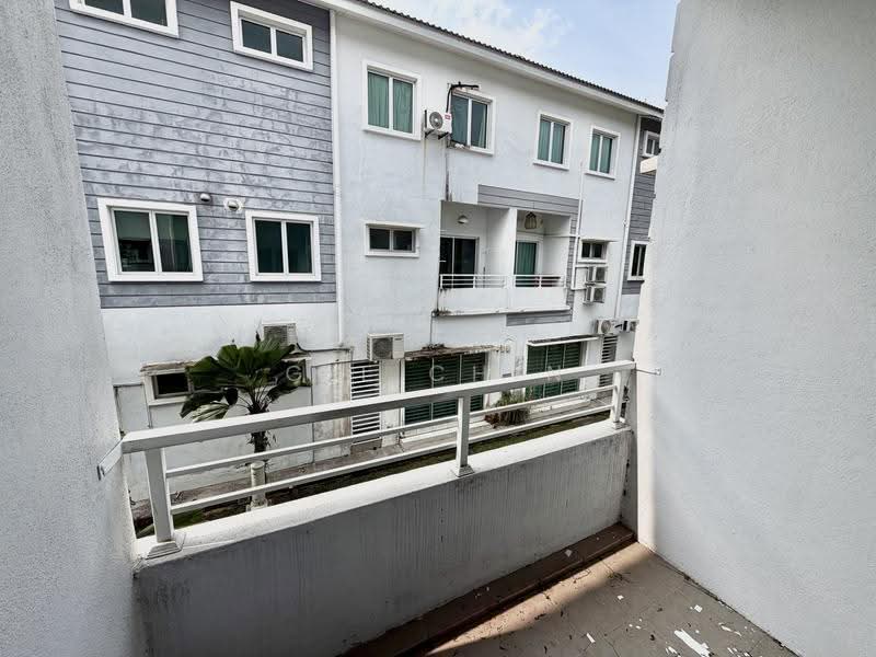 Rumah Bandar untuk Disewa di Taman Bandar Meru Prima (Ipoh) - Gil Chin - Exterior - PropertyGuru.com.my