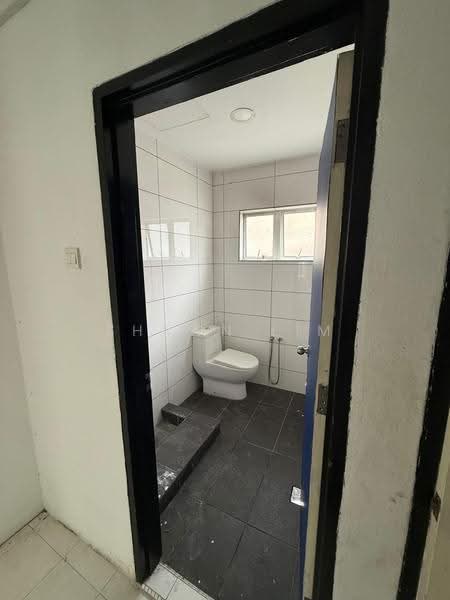 Kedai untuk Disewa di Taman Tun Dr Ismail (Kuala Lumpur) - Shawn Lim - Bathroom - PropertyGuru.com.my