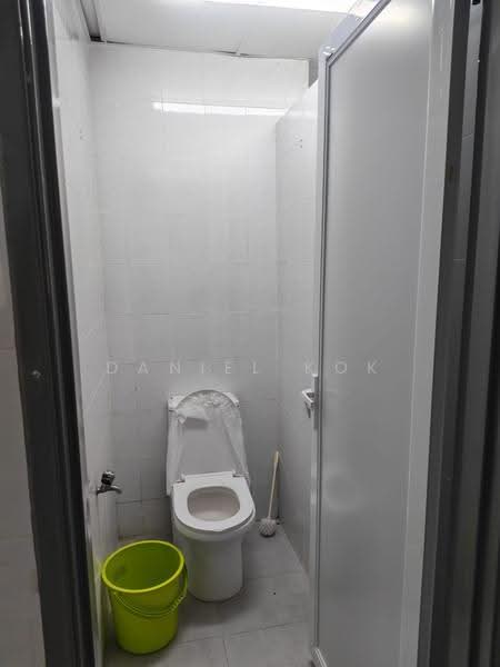 Shop for Rent in Bandar Botanic (Klang) - Daniel Kok - Bathroom - PropertyGuru.com.my