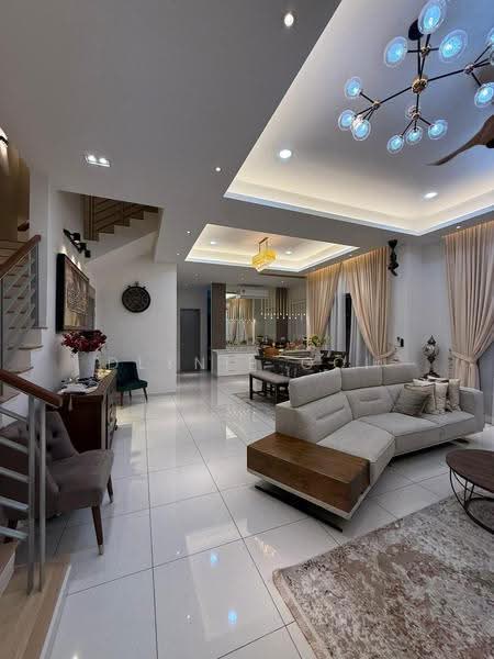 Rumah Berkembar untuk Dijual di Taman Semanja (Kajang) - Dlynie Ooi - Living Room - PropertyGuru.com.my