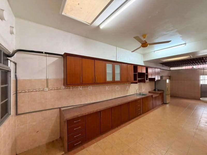 1-storey Terraced House for Sale in Batu Lancang (Jelutong) - Ping Koay - Kitchen - PropertyGuru.com.my