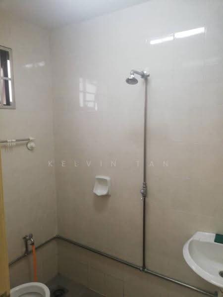 Rumah Berkembar untuk Disewa di Bukit Gambir (Gelugor) - Kelvin Tan - Bathroom - PropertyGuru.com.my