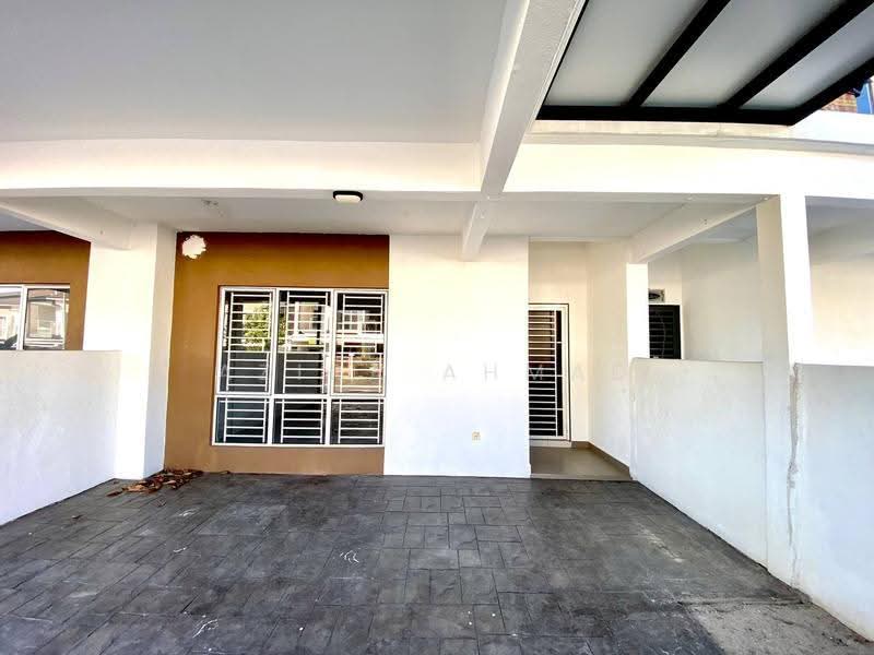 2-storey Terraced House for Sale in Dengkil (Selangor) - Azira Ahmad - Exterior - PropertyGuru.com.my