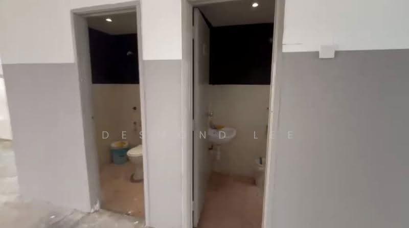 Kedai untuk Disewa di Taman Austin Perdana (Tebrau) - Desmond Lee - Bathroom - PropertyGuru.com.my
