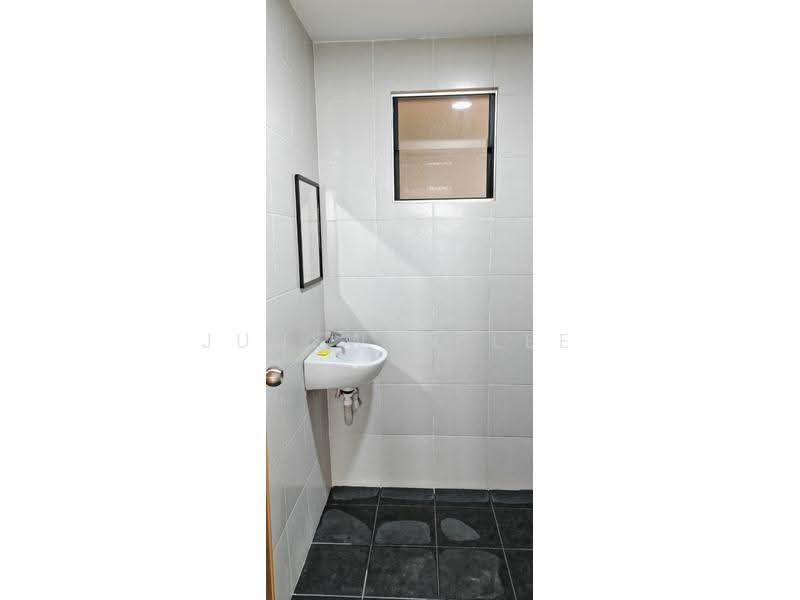 Apartment for Rent at D'Cerrum Apartment - Juneway Lee - Bathroom - PropertyGuru.com.my