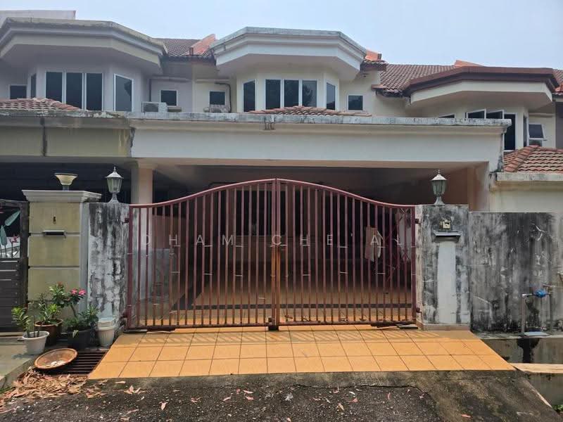 Rumah Teres 2-Tingkat untuk Dijual di Taman Perumahan Bukit Berserah (Beserah) - Idham Che'Ali - Exterior - PropertyGuru.com.my