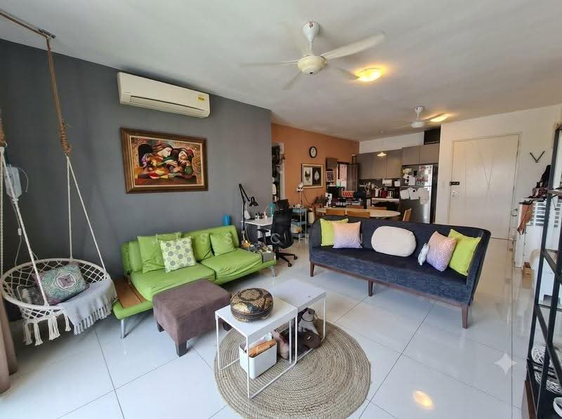 Kondominium untuk Dijual di Trinity Aquata - Jess Chong - Living Room - PropertyGuru.com.my