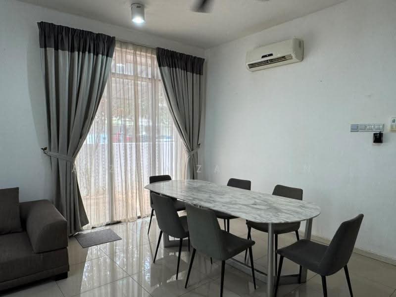 2-storey Terraced House for Sale in Cyberjaya (Selangor) - Adzura Zamedin - Dining Room - PropertyGuru.com.my