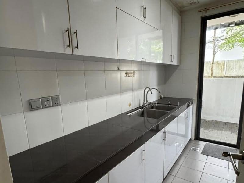 2-storey Terraced House for Sale in Cyberjaya (Selangor) - Adzura Zamedin - Kitchen - PropertyGuru.com.my
