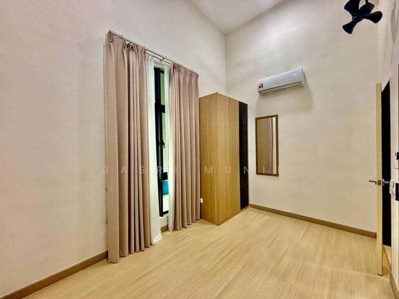 Kondominium untuk Disewa di Brezza Hill - Basri Munir - Bedroom - PropertyGuru.com.my