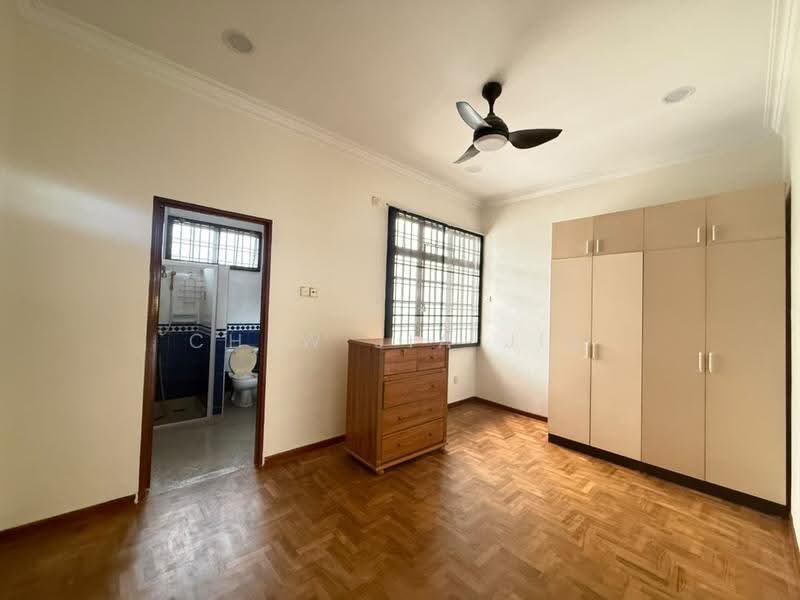 Rumah Teres 2-Tingkat untuk Disewa di Taman Molek (Johor Bahru) - Chew Jia Jia - Bedroom - PropertyGuru.com.my