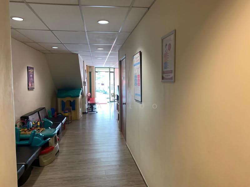 Shop for Rent in Usj 21 (Subang Jaya) - May Loo - Corridor - PropertyGuru.com.my