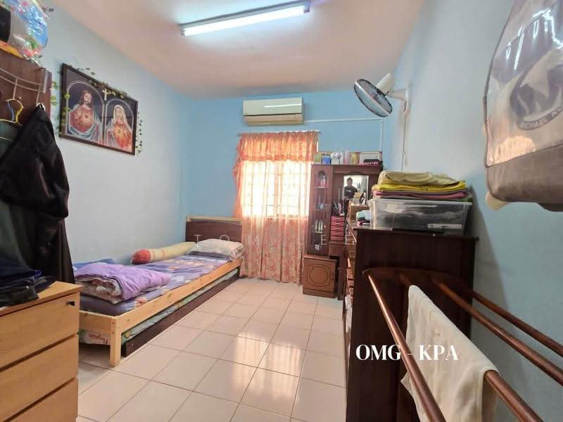 Pangsapuri untuk Dijual di Tropika Apartment - Tom Lee - Bedroom - PropertyGuru.com.my