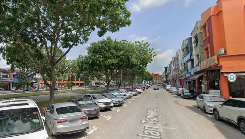 Shop / Office for Sale in Taman Desa Cemerlang (Ulu Tiram) - Iden Tan - Exterior - PropertyGuru.com.my