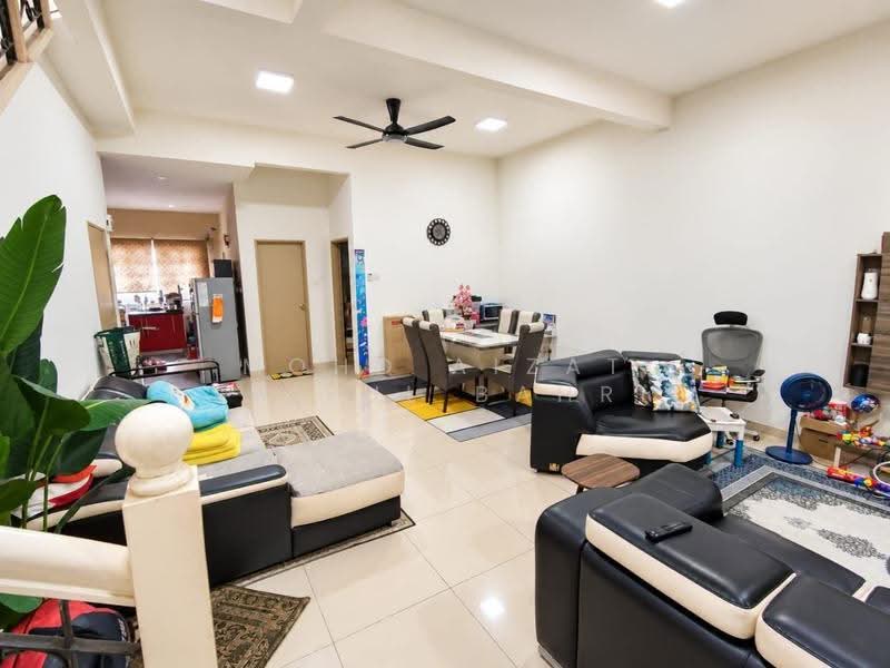 Rumah Teres 2-Tingkat untuk Dijual di Bandar Baru Bangi (Selangor) - Mohd Aizat Saiful Bahri - Living Room - PropertyGuru.com.my