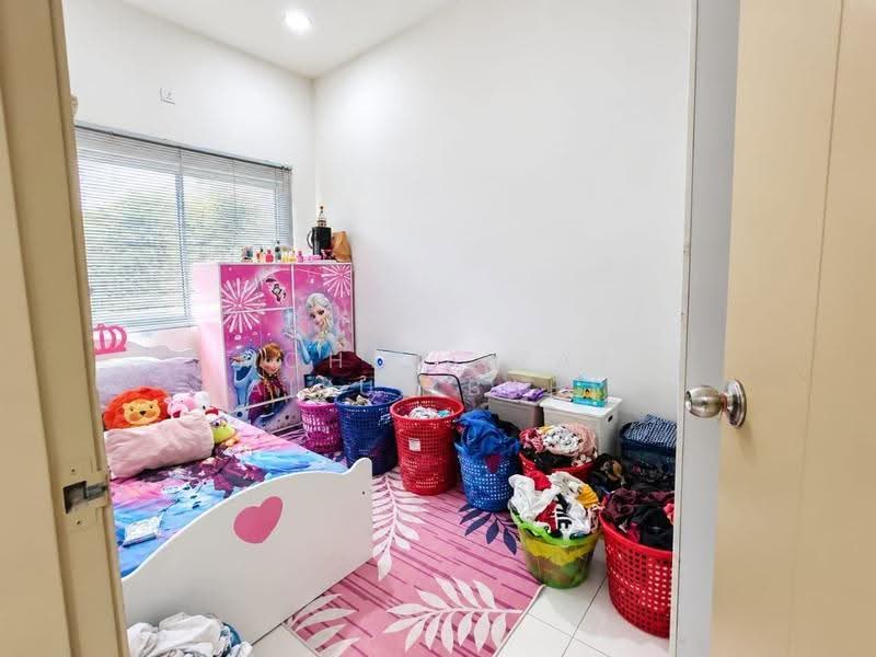 Rumah Teres 2-Tingkat untuk Dijual di Bandar Baru Bangi (Selangor) - Mohd Aizat Saiful Bahri - Bedroom - PropertyGuru.com.my