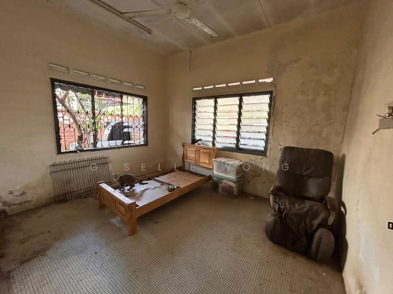 Rumah Berkembar untuk Dijual di Taman Sri Tebrau (Johor Bahru) - Giselle Wong - Bedroom - PropertyGuru.com.my
