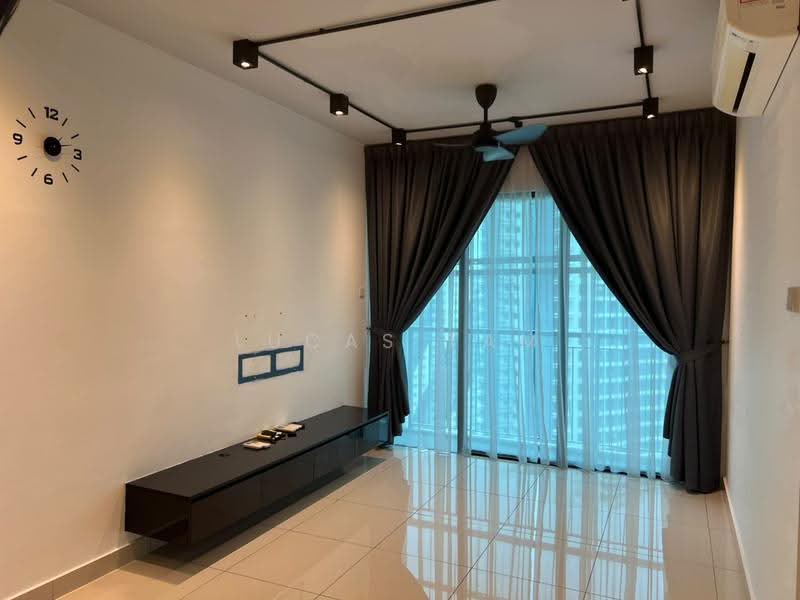 Kediaman Servis untuk Dijual di KL Traders Square - Lucas Tam - Living Room - PropertyGuru.com.my