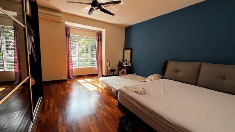 Rumah Berkembar untuk Dijual di Taman Equine (Seri Kembangan) - Aaron Yong - Bedroom - PropertyGuru.com.my