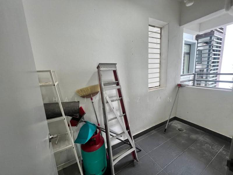 Kondominium untuk Disewa di Tamara - Halim Mazlan - Balcony - PropertyGuru.com.my