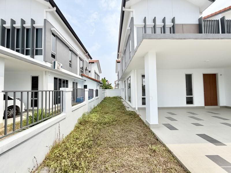 Rumah Kluster untuk Dijual di Alam Sari (Bangi) - Alif Saad - Exterior - PropertyGuru.com.my