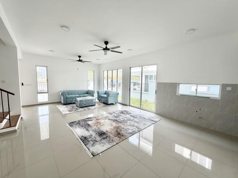 Rumah Kluster untuk Dijual di Alam Sari (Bangi) - Alif Saad - Living Room - PropertyGuru.com.my
