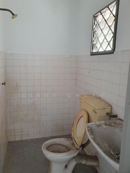 Rumah Teres untuk Disewa di Desa Setapak (Wangsa Maju) - Cindy Chuah - Bathroom - PropertyGuru.com.my