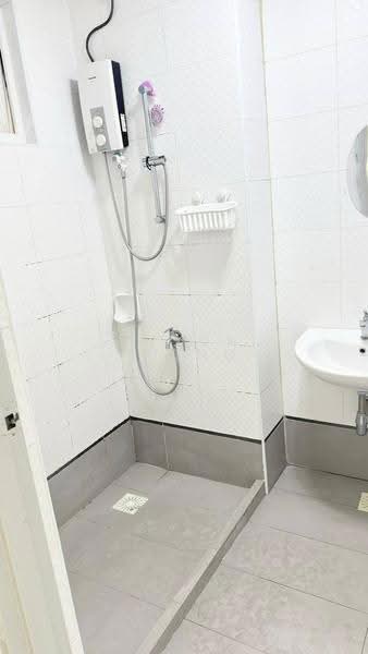 Kediaman Servis untuk Disewa di Seasons Amara Larkin - Anson Hiong - Bathroom - PropertyGuru.com.my
