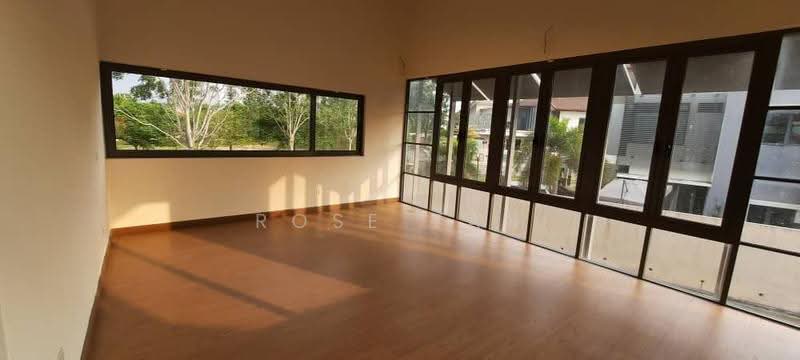 Bungalow House untuk Dijual di Bandar Seri Putra (Bangi) - Rose Tan - Living Room - PropertyGuru.com.my