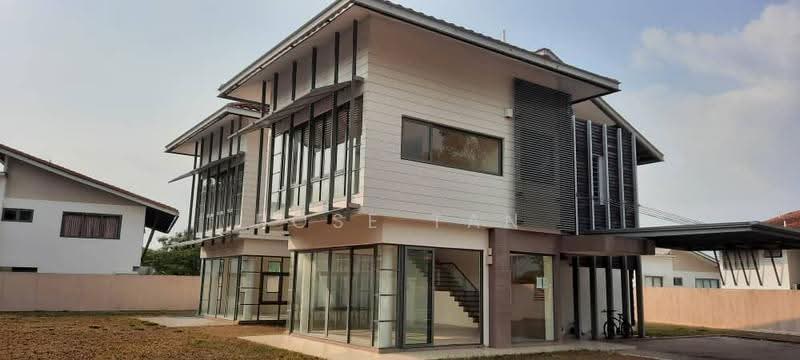 Bungalow House untuk Dijual di Bandar Seri Putra (Bangi) - Rose Tan - Exterior - PropertyGuru.com.my