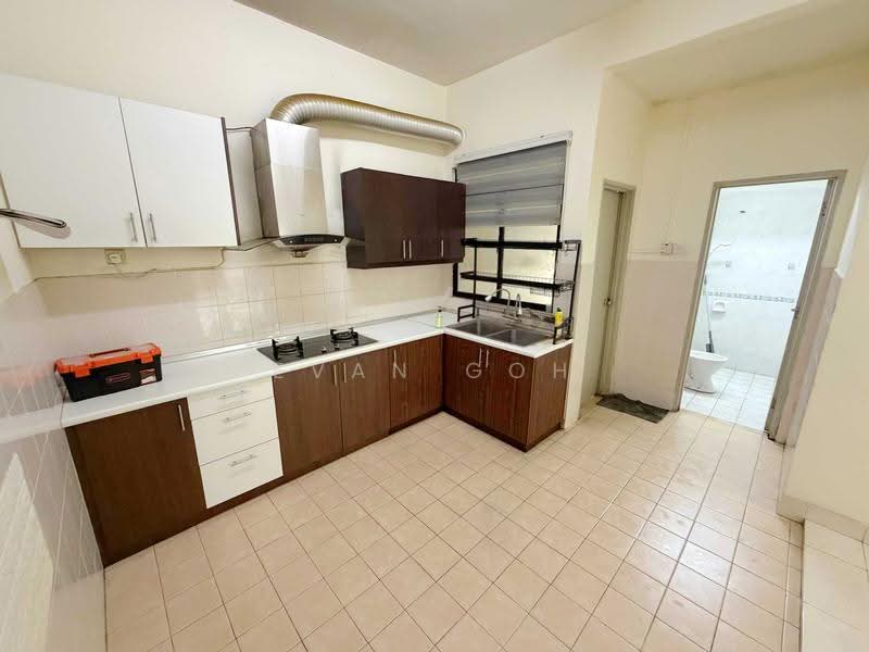 Rumah Berkembar untuk Dijual di Taman Mutiara Indah (Puchong) - Evan Goh - Kitchen - PropertyGuru.com.my